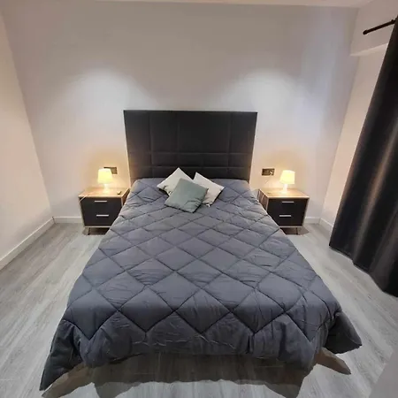 Acc Vergara Opcion De Parking Apartment *